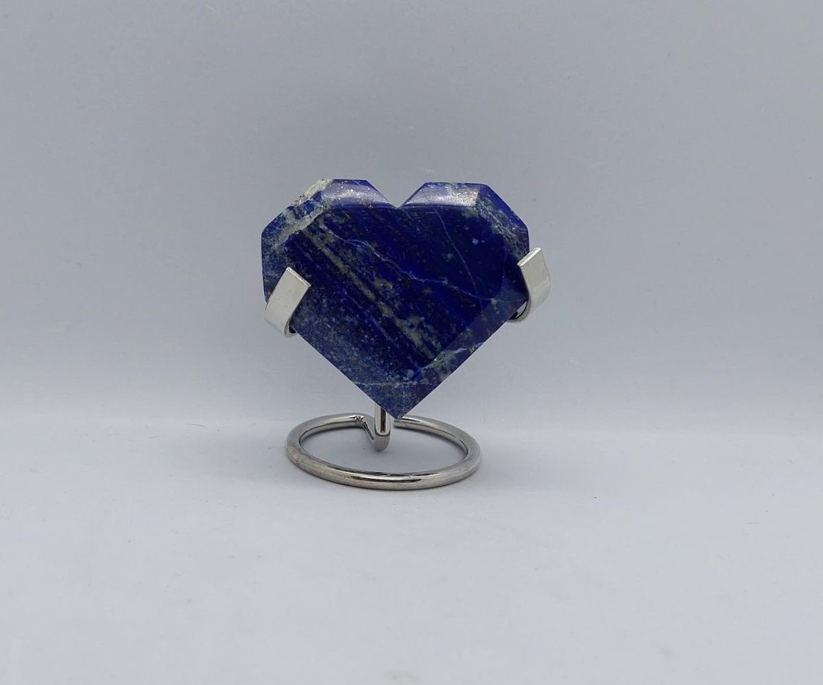 Hart lapis lazuli